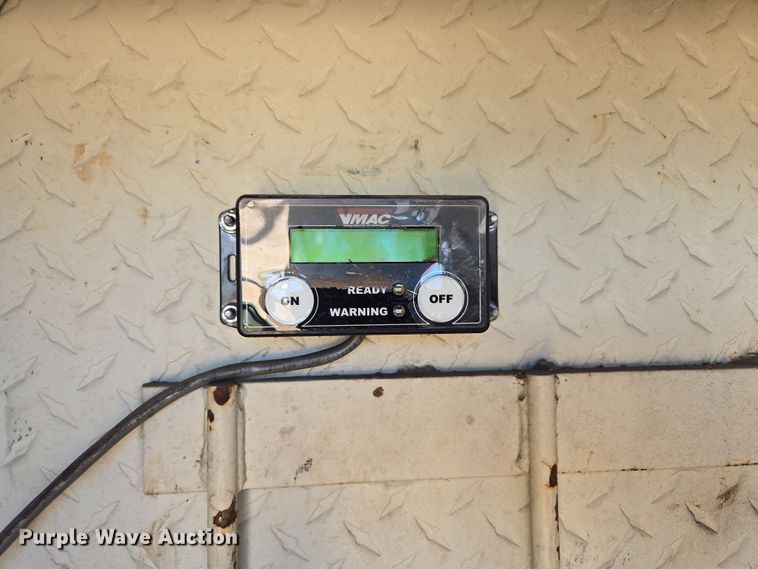 image for item EN3604 2009 International 4400 SBA utility / service truck