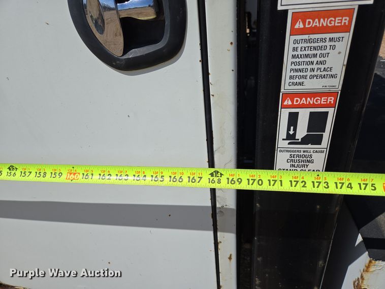 image for item EN3604 2009 International 4400 SBA utility / service truck