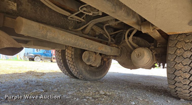 image for item EN3604 2009 International 4400 SBA utility / service truck