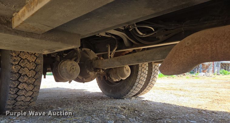 image for item EN3604 2009 International 4400 SBA utility / service truck