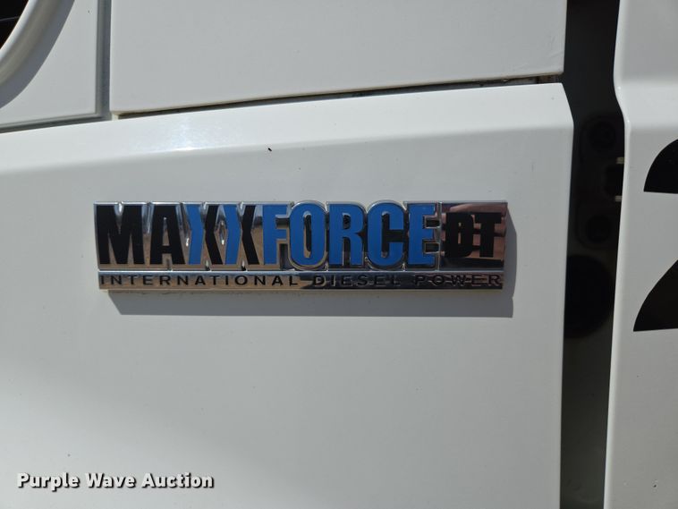 image for item EN3604 2009 International 4400 SBA utility / service truck