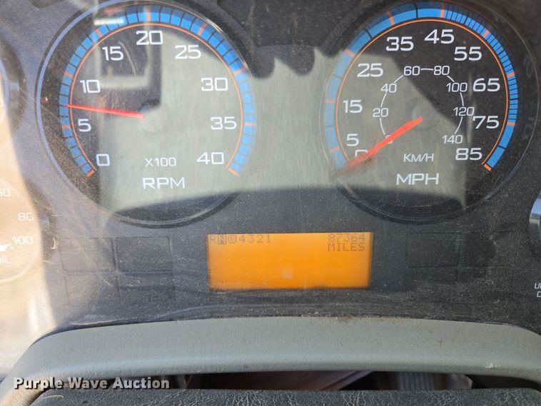 image for item EN3604 2009 International 4400 SBA utility / service truck