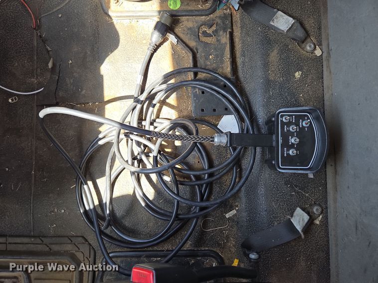 image for item EN3604 2009 International 4400 SBA utility / service truck