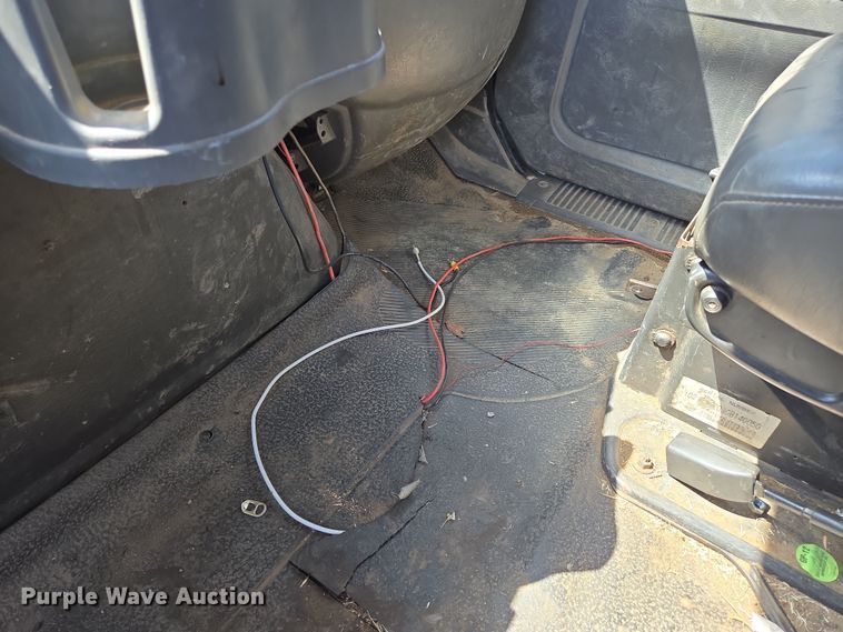 image for item EN3604 2009 International 4400 SBA utility / service truck