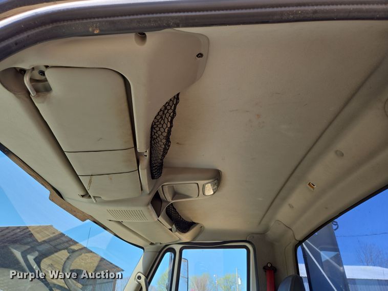 image for item EN3604 2009 International 4400 SBA utility / service truck