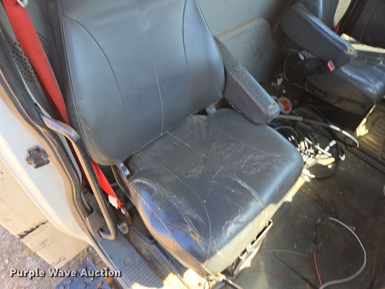 image for item EN3604 2009 International 4400 SBA utility / service truck