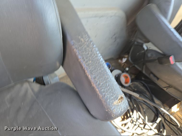 image for item EN3604 2009 International 4400 SBA utility / service truck