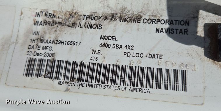 image for item EN3604 2009 International 4400 SBA utility / service truck