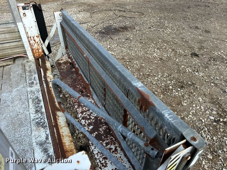 image for item EN4505 Stellar 1302AL service truck bed