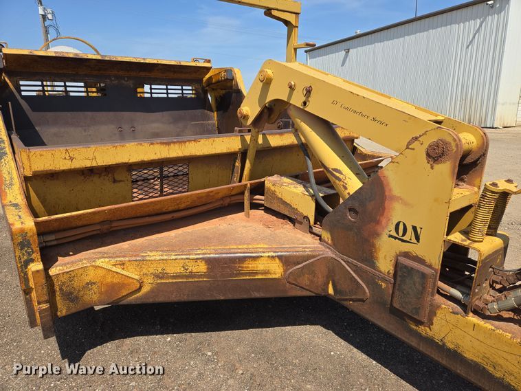 image for item EN8889 2000 Icon 17C Earthmover  scraper