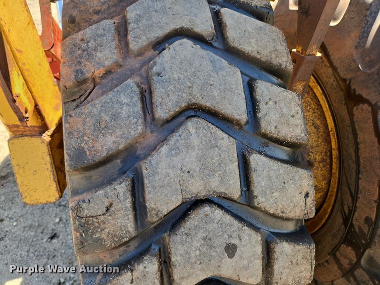 image for item EN8889 2000 Icon 17C Earthmover  scraper