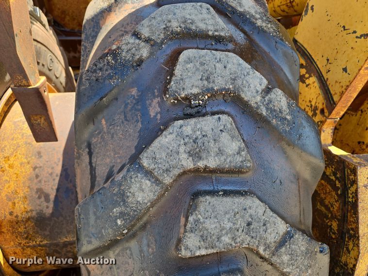 image for item EN8889 2000 Icon 17C Earthmover  scraper