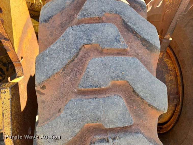 image for item EN8889 2000 Icon 17C Earthmover  scraper