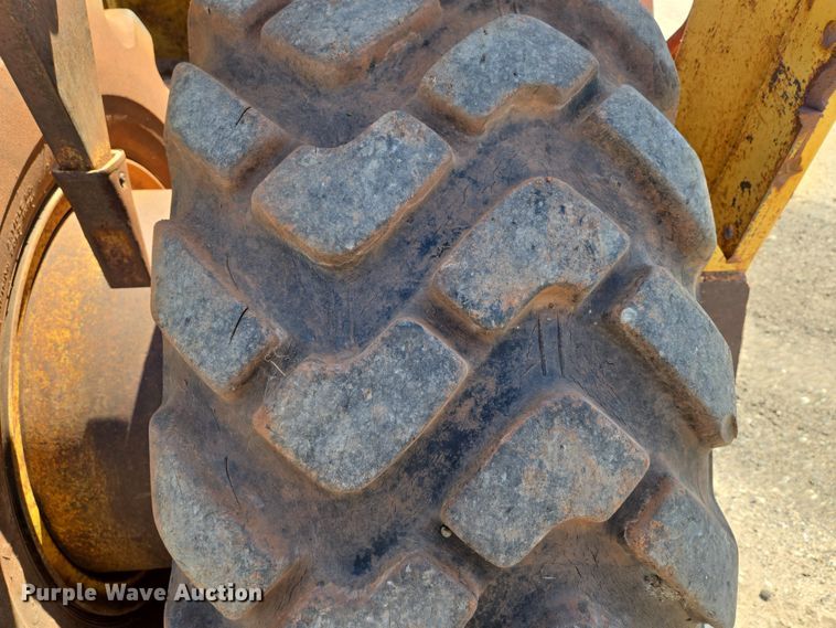 image for item EN8889 2000 Icon 17C Earthmover  scraper