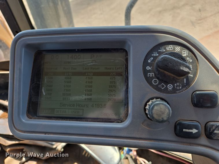 image for item EN8890 2004 Caterpillar  Challenger MT855 tractor