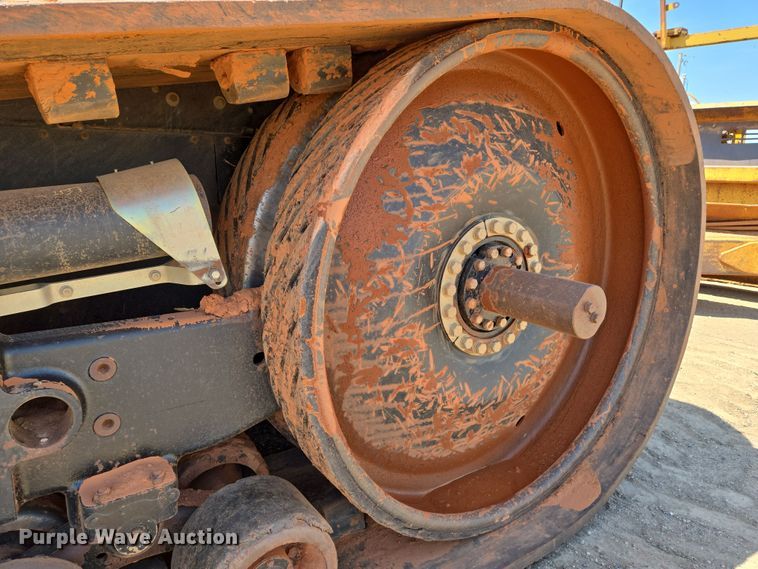 image for item EN8890 2004 Caterpillar  Challenger MT855 tractor