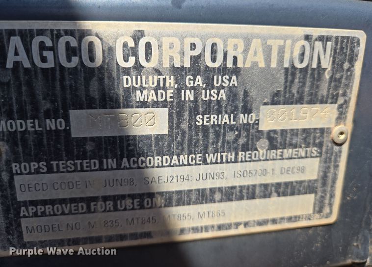 image for item EN8890 2004 Caterpillar  Challenger MT855 tractor