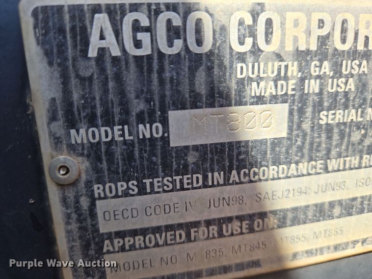 image for item EN8890 2004 Caterpillar  Challenger MT855 tractor