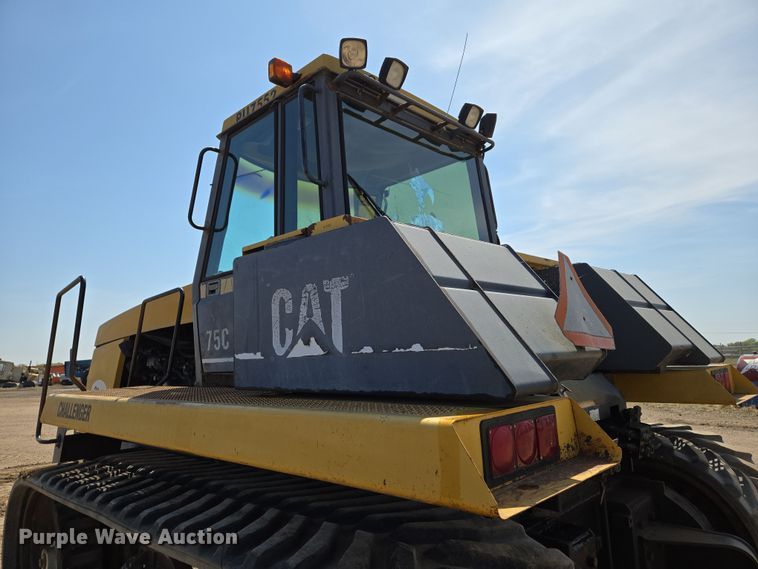 image for item EN8891 1994 Caterpillar Challenger 75C tractor