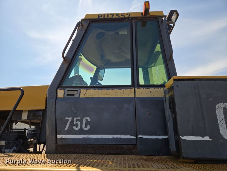 image for item EN8891 1994 Caterpillar Challenger 75C tractor