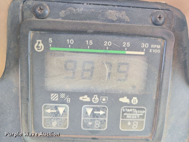 image for item EN8891 1994 Caterpillar Challenger 75C tractor