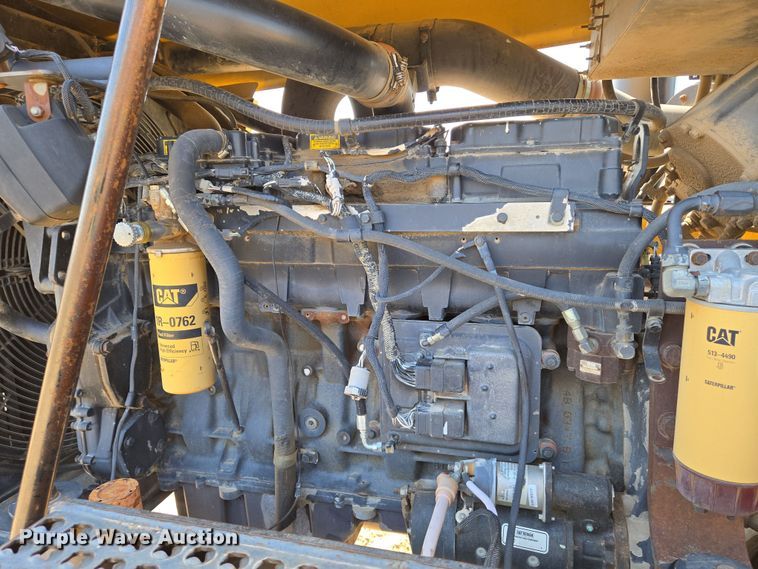 image for item EN8891 1994 Caterpillar Challenger 75C tractor