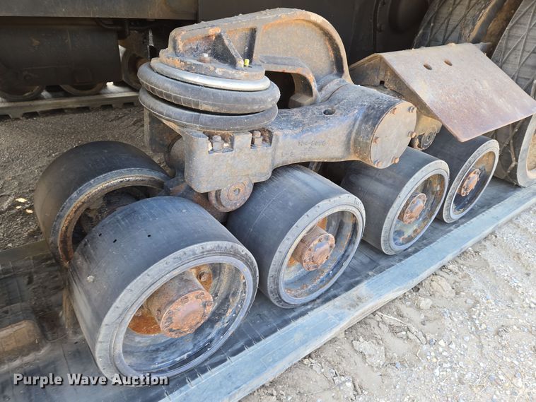 image for item EN8891 1994 Caterpillar Challenger 75C tractor