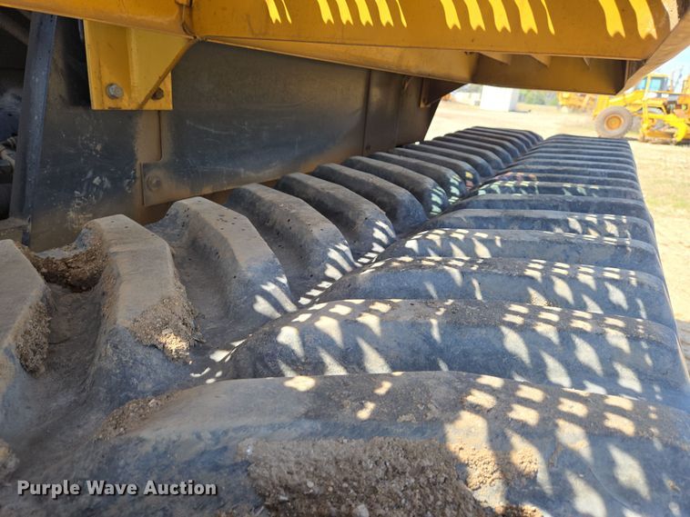 image for item EN8891 1994 Caterpillar Challenger 75C tractor