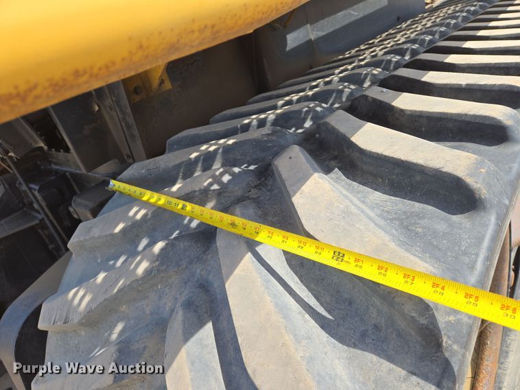 image for item EN8891 1994 Caterpillar Challenger 75C tractor