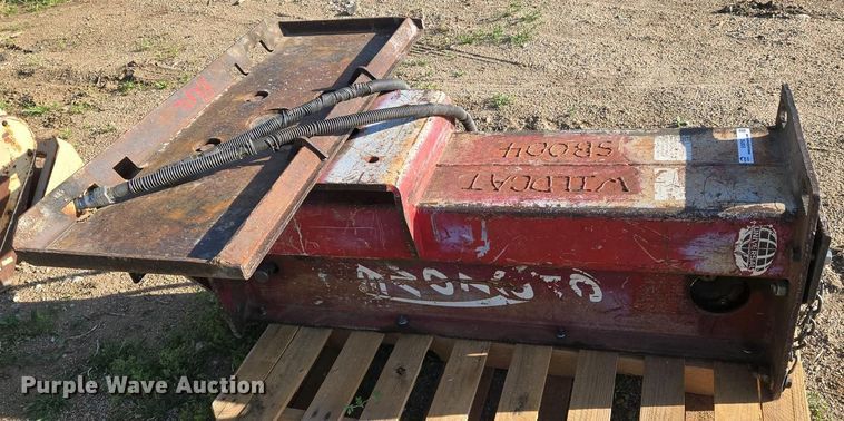 image for item EO0762 Cyclone skid steer hammer