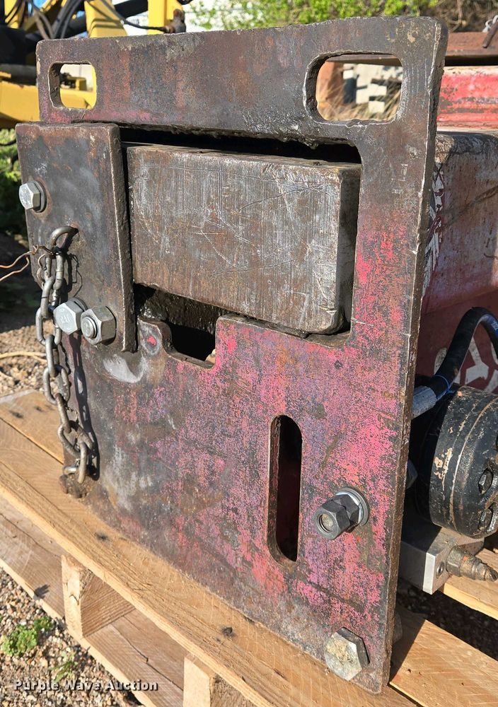 image for item EO0762 Cyclone skid steer hammer