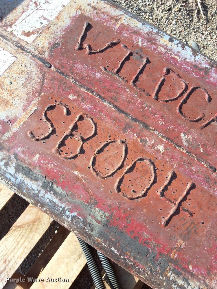 image for item EO0762 Cyclone skid steer hammer