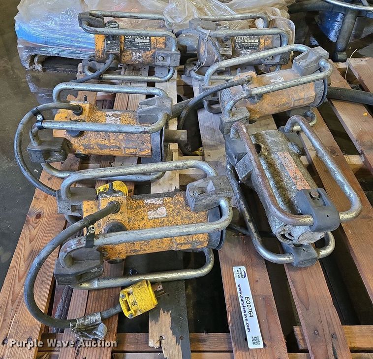 image for item EO0764 (6) concrete vibrators