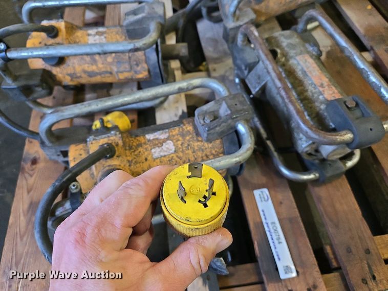 image for item EO0764 (6) concrete vibrators