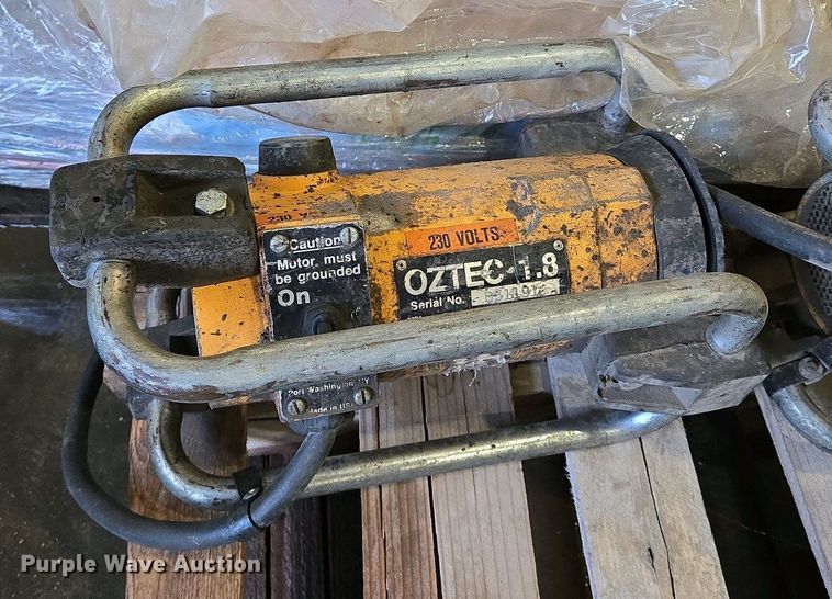 image for item EO0764 (6) concrete vibrators