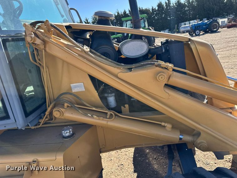 image for item EQ4631 1997 New Holland 575E backhoe