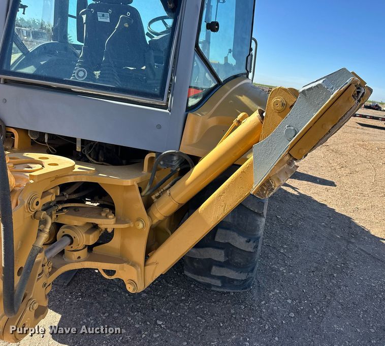 image for item EQ4631 1997 New Holland 575E backhoe
