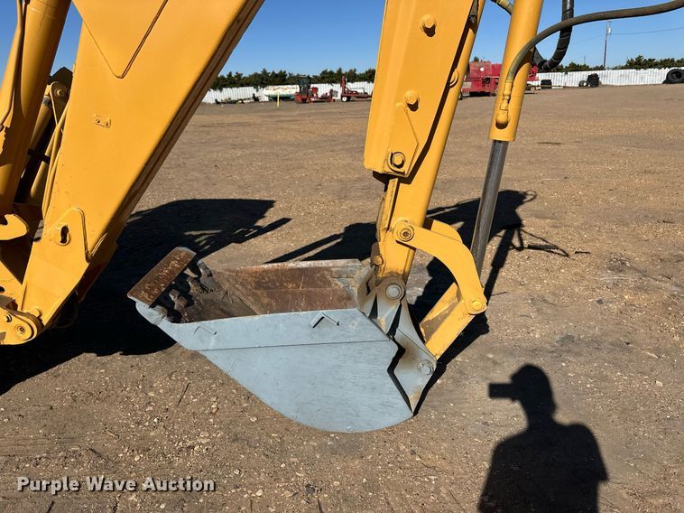 image for item EQ4631 1997 New Holland 575E backhoe