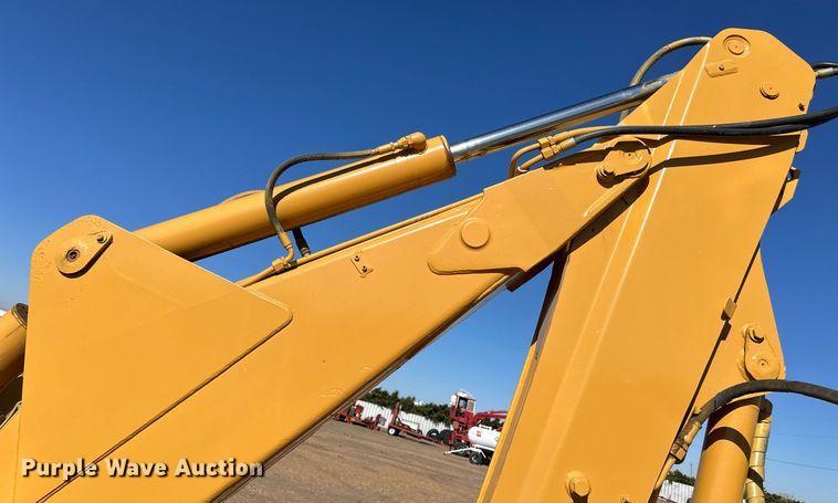 image for item EQ4631 1997 New Holland 575E backhoe