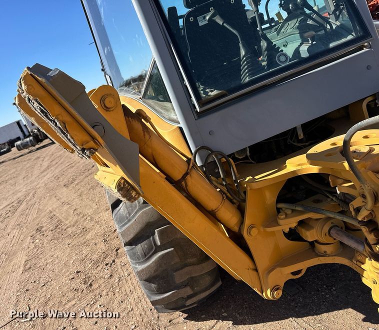 image for item EQ4631 1997 New Holland 575E backhoe