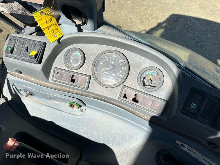 image for item EQ4631 1997 New Holland 575E backhoe