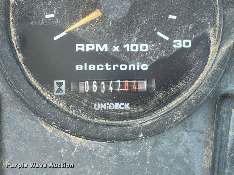 image for item EQ4631 1997 New Holland 575E backhoe