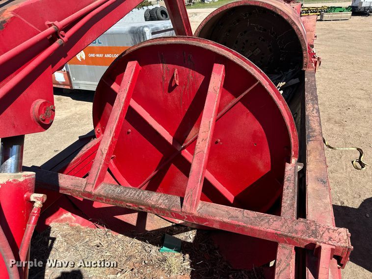 image for item EQ4642 RSI shredder trailer