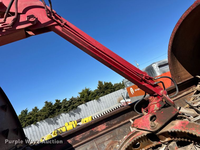 image for item EQ4642 RSI shredder trailer