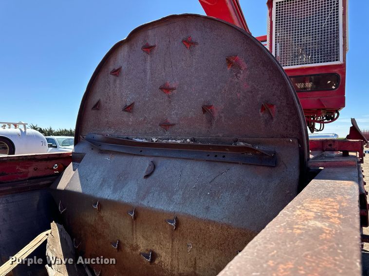 image for item EQ4642 RSI shredder trailer