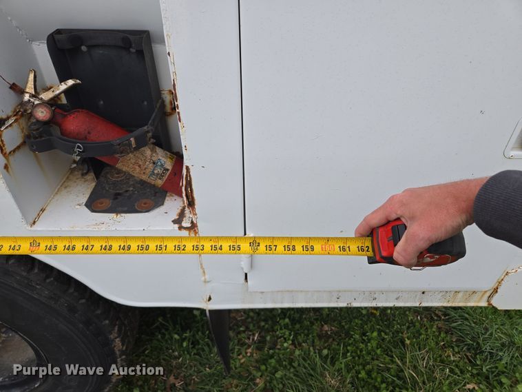 image for item EQ6983 1983 GMC 7000 fuel truck