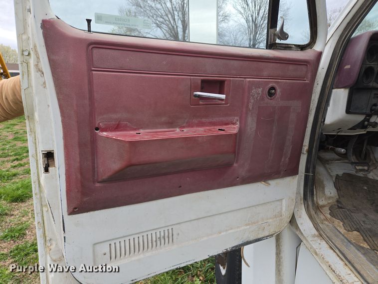 image for item EQ6983 1983 GMC 7000 fuel truck