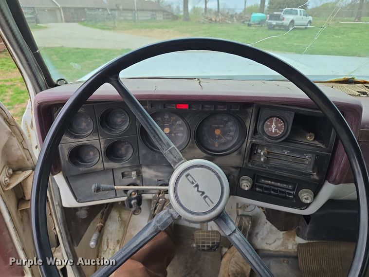 image for item EQ6983 1983 GMC 7000 fuel truck