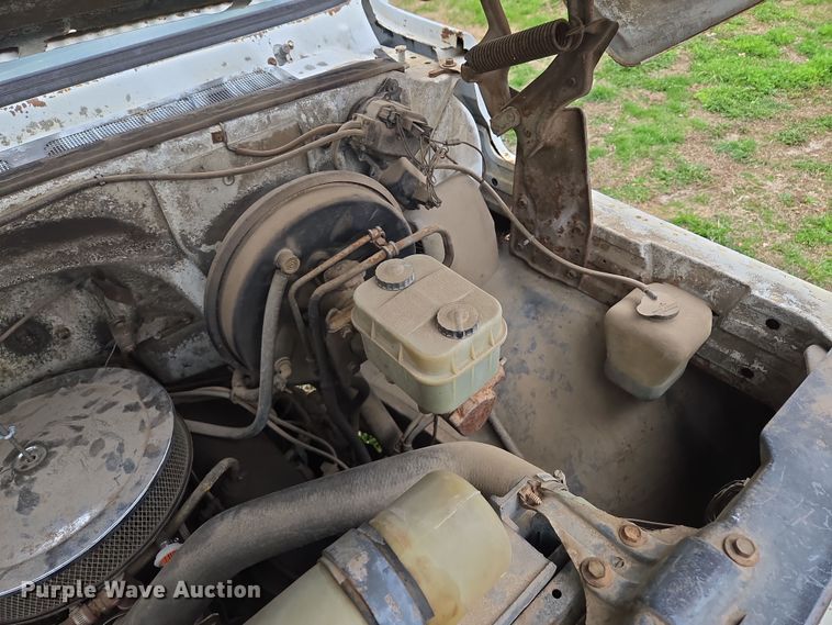 image for item EQ6983 1983 GMC 7000 fuel truck