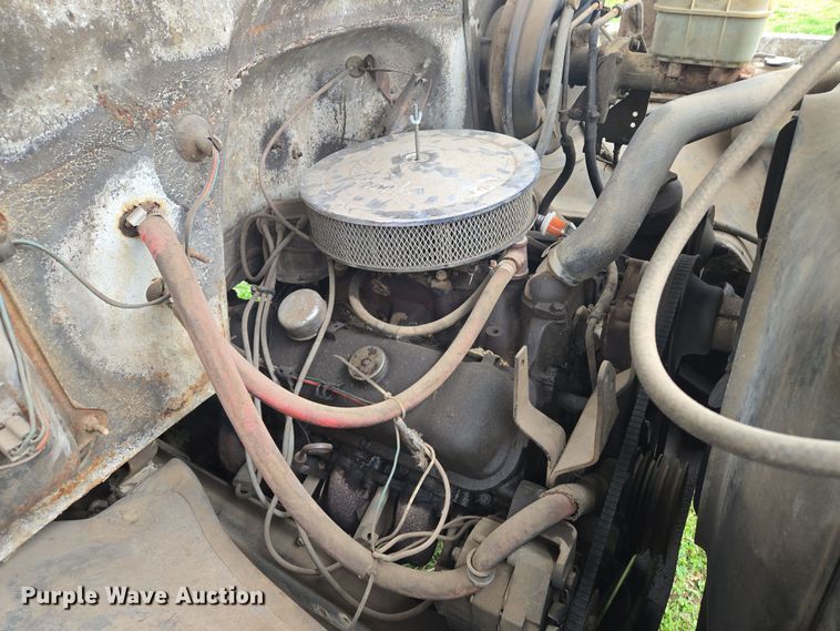 image for item EQ6983 1983 GMC 7000 fuel truck